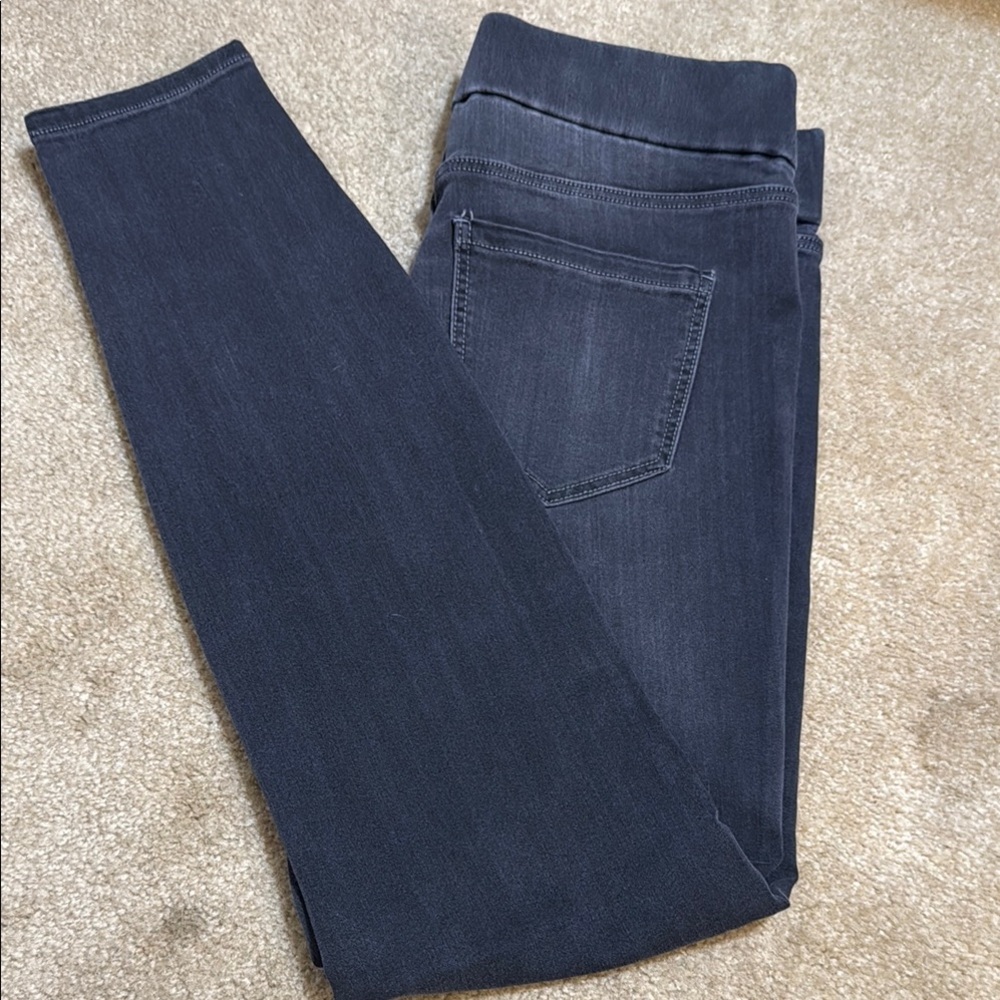 Liverpool Los Angeles “The Skinny” Jeans.  Size 10/30